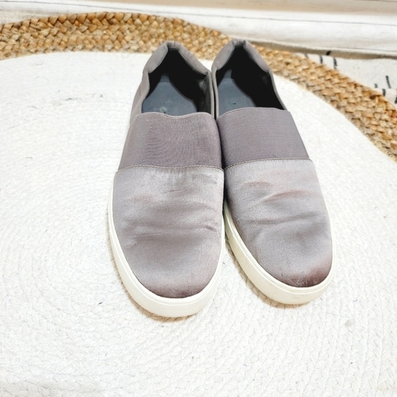 VINCE CORBIN SLIP-ON SNEAKER, SZ 9 - Picture 5 of 10